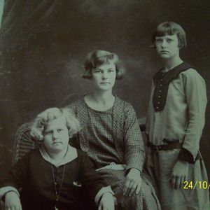 Meet your Posher, Willie faye